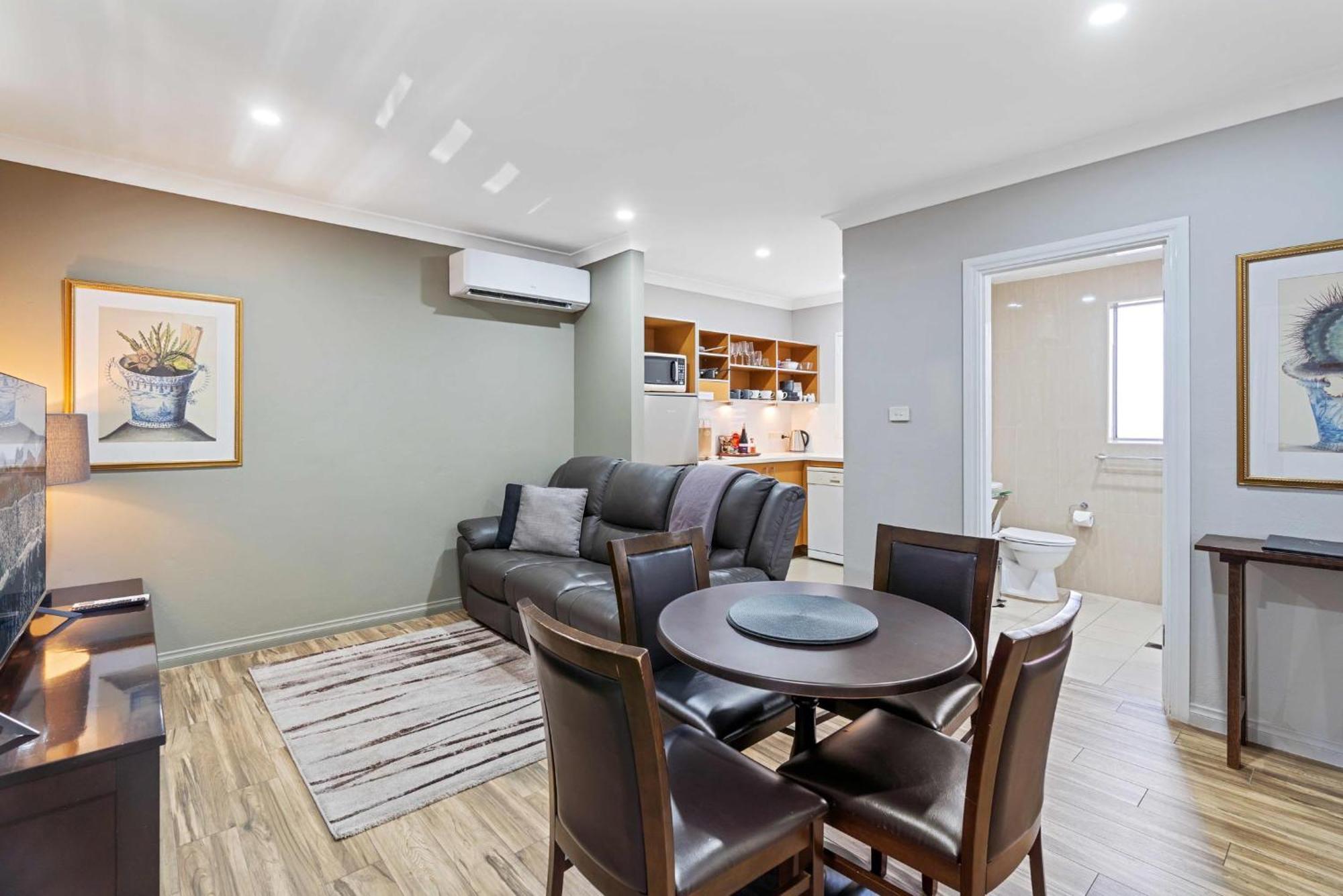 De Russie Boutique Hotel Ориндж Екстериор снимка